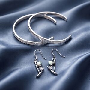 Hoop Bracelets and Drop Earrings Set in Silver-tone